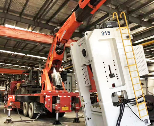 威远提升工作效率，选择优质折臂吊租赁服务