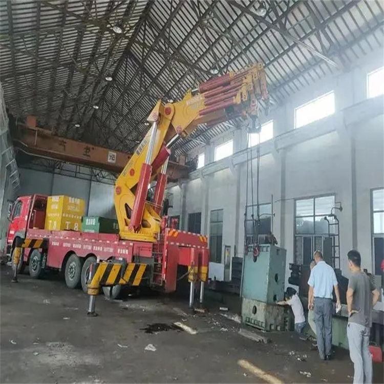 威远速查！附近自卸吊车租赁电话及租赁全攻略