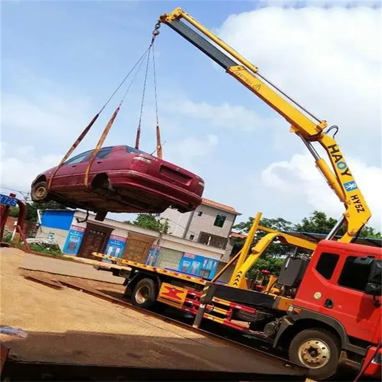 威远吊车吊汽车的正确方法